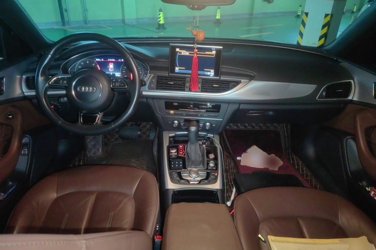 奥迪A6L 2018款 30周年年型 45 TFSI quattro 运动型中控内饰12