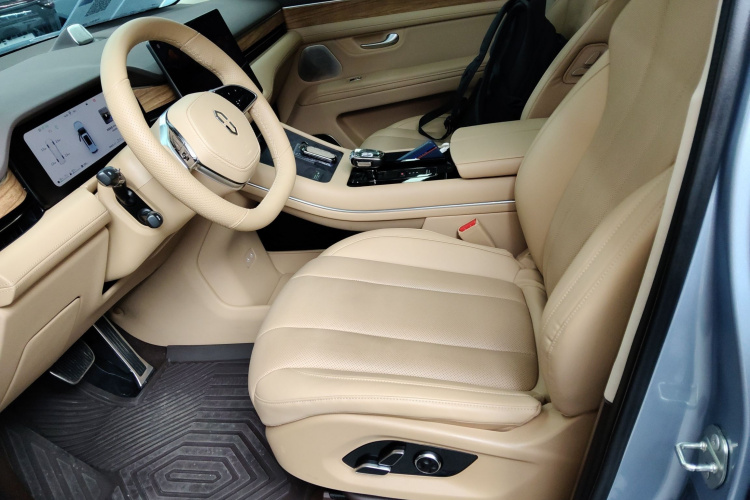 鸿蒙智行 问界M7 2024款 1.5T 后驱Plus版 5座中控内饰19