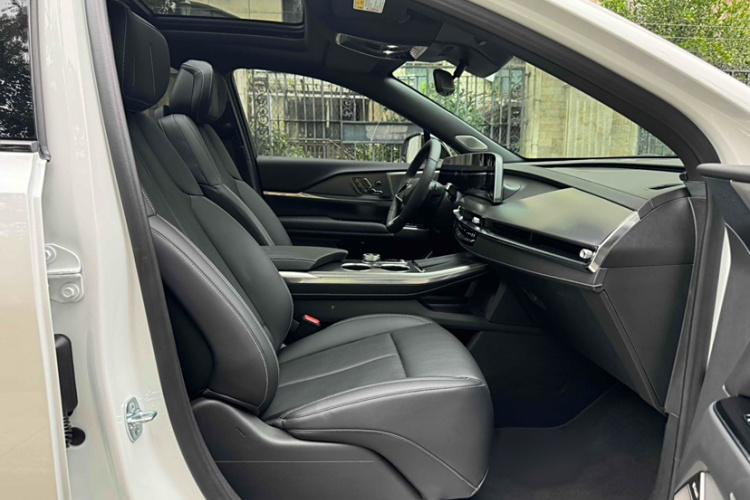 凯迪拉克XT5 2025款 2.0T 尊贵型局部细节41