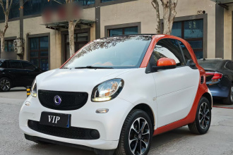 smart fortwo 2015款 1.0L 52千瓦硬顶激情版