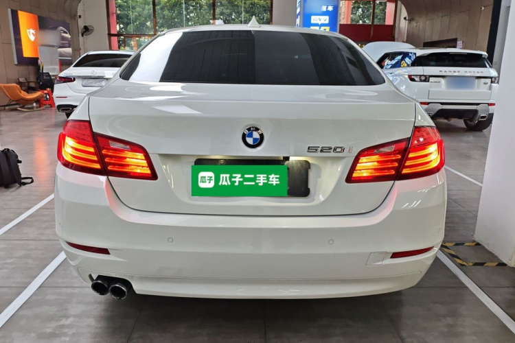 宝马5系(进口) 2014款 520i 典雅型车身外观6