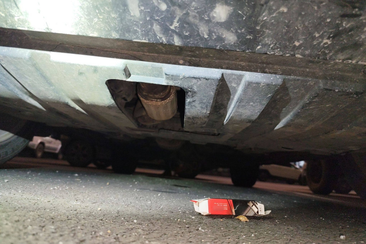 陆风X7 2015款 2.0T 全景尊贵版局部细节9008