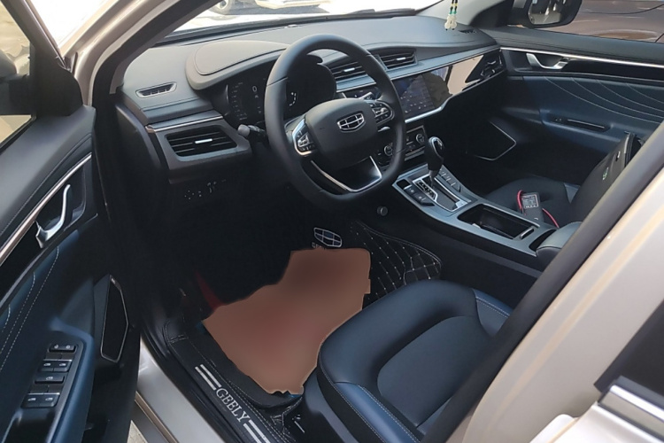 吉利汽车 帝豪GL 2021款 UP 1.4T CVT领曜型中控内饰7002