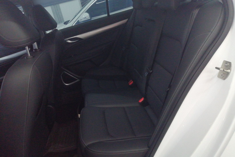 吉利汽车 帝豪 2020款 1.5L CVT向上版中控内饰21