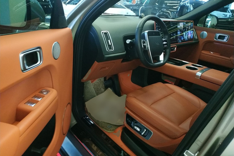 理想汽车 理想L9 2023款 Pro中控内饰20