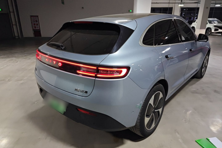 鸿蒙智行 问界M5 2022款 纯电后驱标准版车身外观7