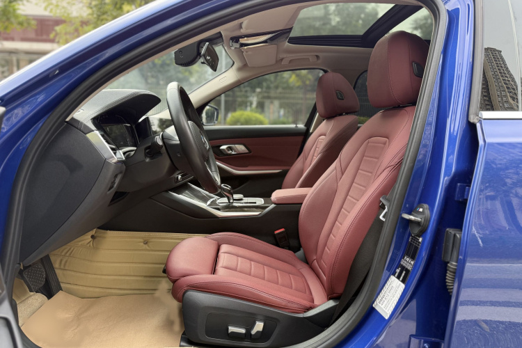 宝马3系 2021款 改款二 325Li M运动套装中控内饰7002