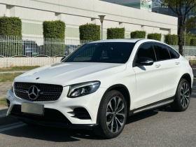 奔驰GLC轿跑 2019款 改款 GLC 260 4MATIC 轿跑SUV
