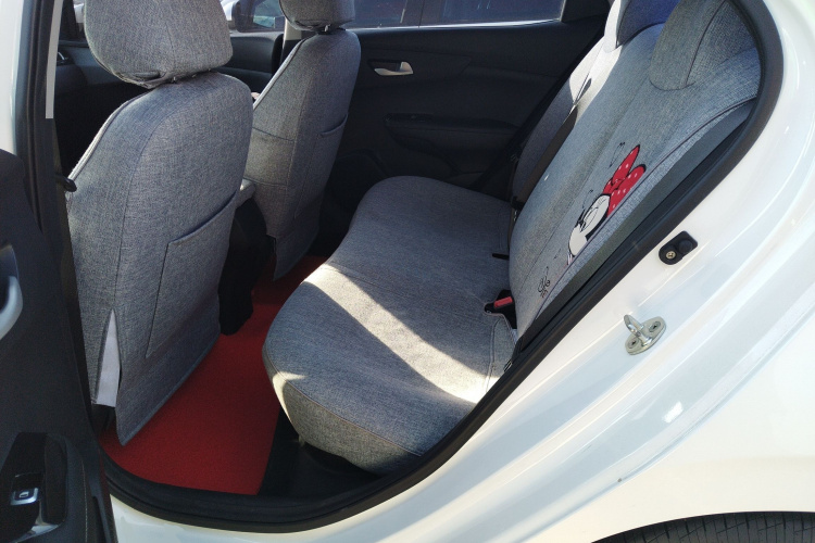 起亚 福瑞迪 2019款 1.6L 手动舒适版 国VI中控内饰21