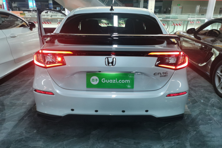 本田 思域 2023款 HATCHBACK 2.0L e:HEV 极控版车身外观6