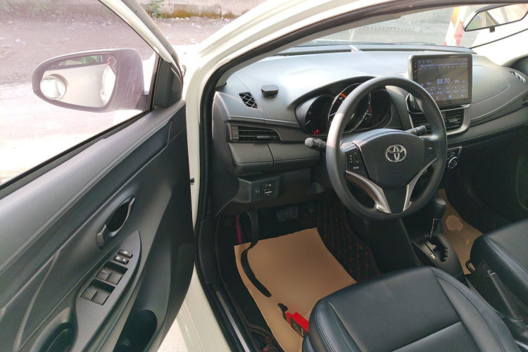 丰田 YARiS L 致炫 2022款 1.5L CVT领先PLUS版中控内饰20