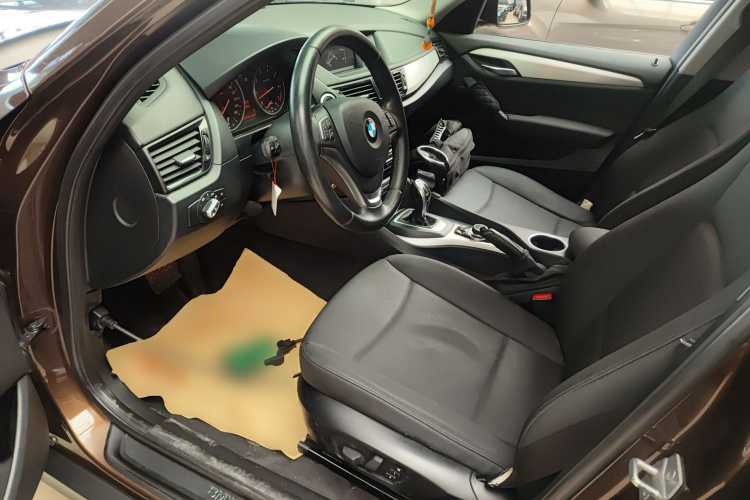 宝马X1 2014款 sDrive18i 领先型中控内饰20