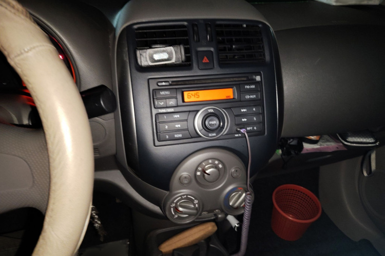 日产 阳光 2011款 1.5XE CVT舒适版局部细节16