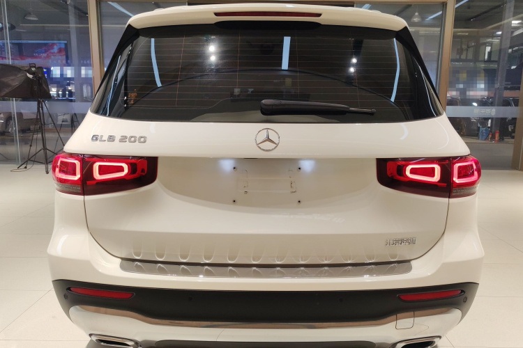 奔驰GLB 2020款 改款 GLB 200 时尚型车身外观6005