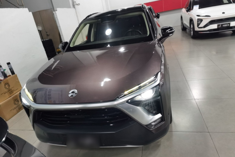 蔚来ES8 2018款 355KM 基准版 七座版车身外观6001