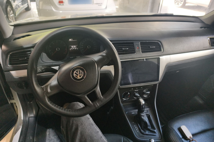 大众 朗逸 2017款 1.6L 自动风尚版中控内饰12