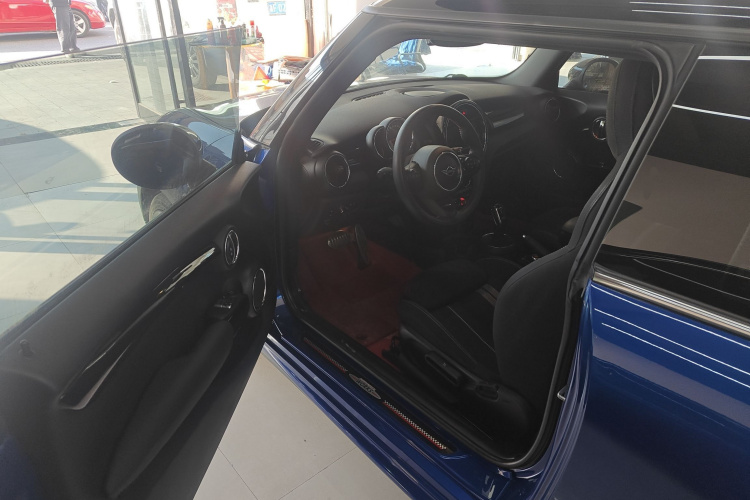 MINI 2018款 1.5T COOPER 赛车手中控内饰7003