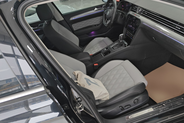 大众 迈腾 2023款 200万辆纪念版 330TSI DSG领先型局部细节41