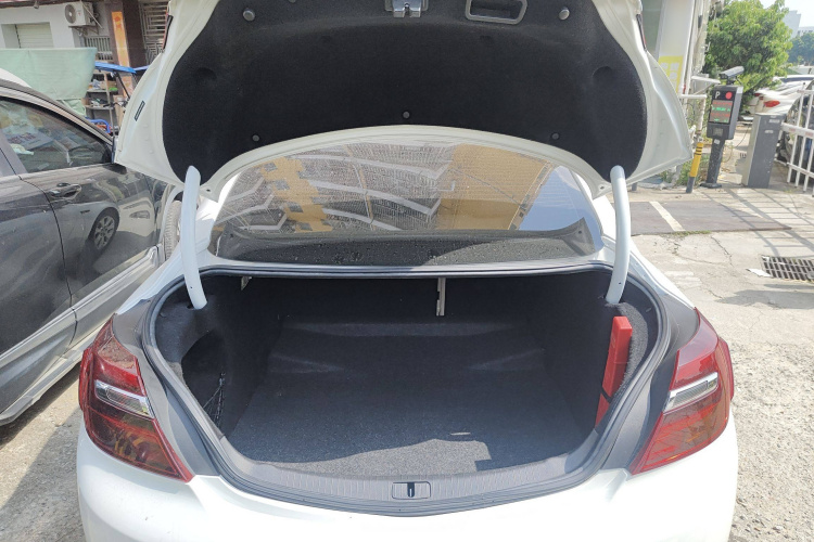 别克 君威 2015款 2.0L 领先时尚型局部细节23