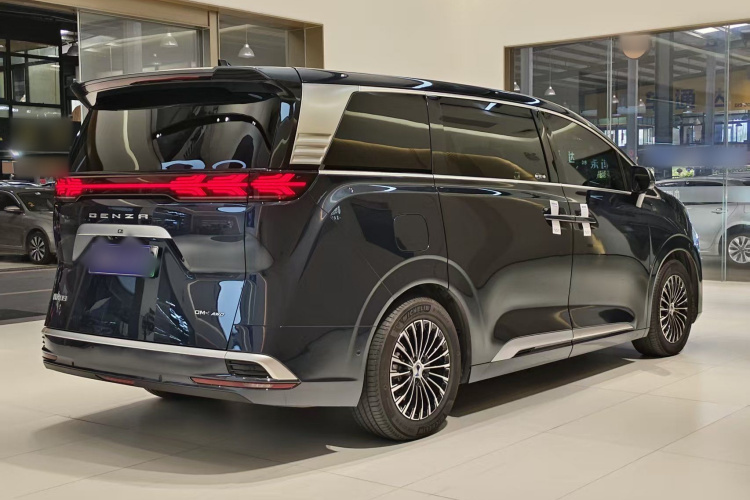 腾势D9 2024款 DM-i 980 四驱旗舰型车身外观6006