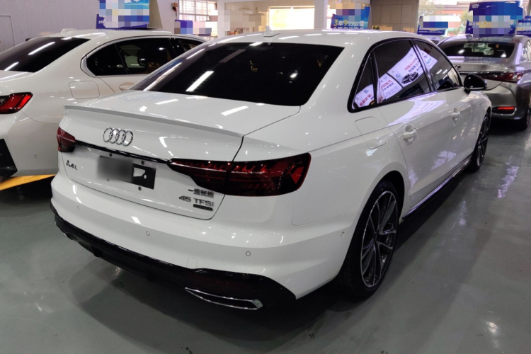 奥迪A4L 2022款 45 TFSI quattro 臻选动感型车身外观7