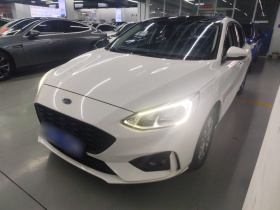 福特 福克斯 2020款 两厢 EcoBoost 180 自动锋潮型