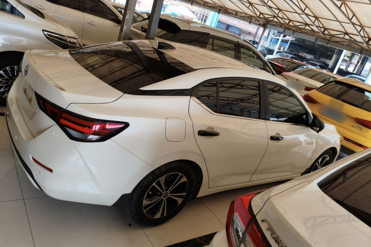 日产 轩逸 2022款 1.6L XL CVT悦享版车身外观4