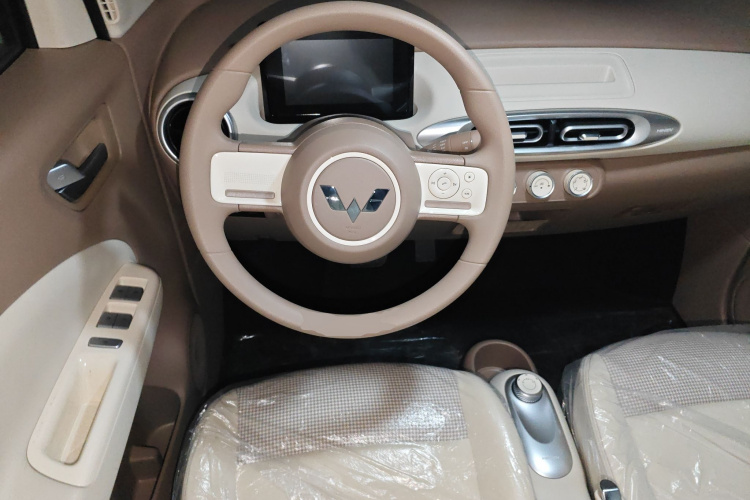 五菱汽车 宏光MINIEV 2025款 四门版 进阶款中控内饰13