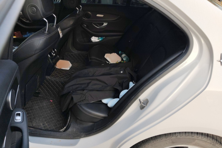 奔驰C级 2020款 C 200 L 时尚型运动版中控内饰7004