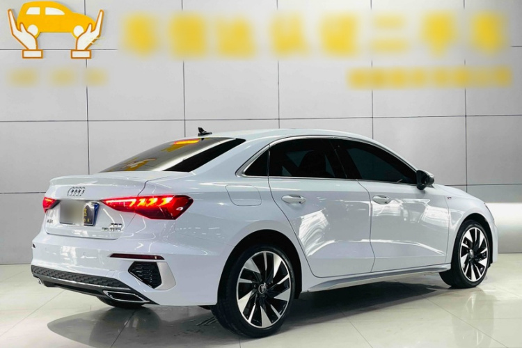 奥迪A3 2023款 改款 A3L Limousine 35 TFSI 时尚运动型车身外观6005