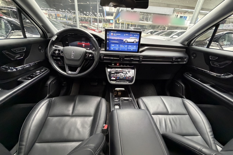 林肯 冒险家新能源 2021款 PHEV 四驱e雅版中控内饰7012