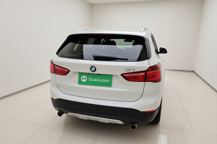 宝马X1 2016款 sDrive20Li 豪华型车身外观6