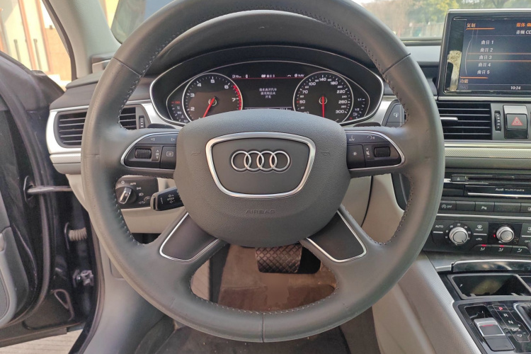 奥迪A6L 2015款 TFSI 百万纪念智领型中控内饰13