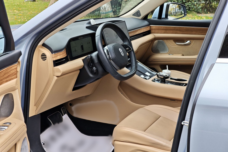 鸿蒙智行 问界M5 2022款 纯电四驱性能版中控内饰7004