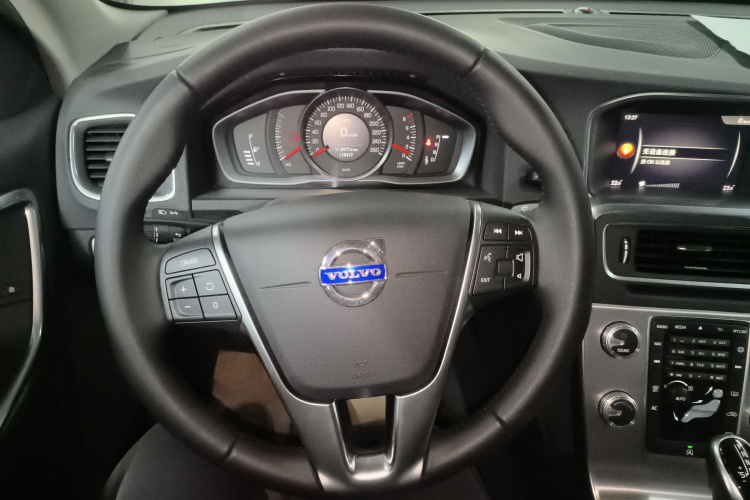 沃尔沃S60 2018款 S60L T3 智进版局部细节13