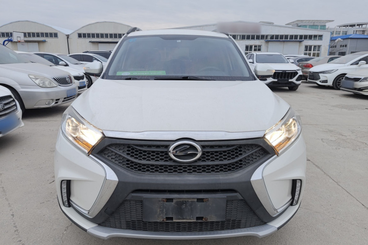 陆风X2 2017款 1.6L 手动锋锐版车身外观2