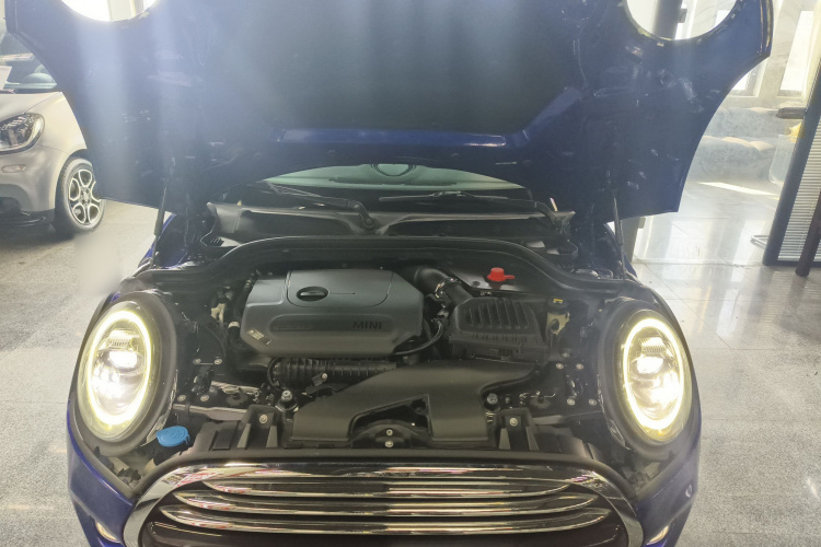 MINI 2019款 1.5T COOPER 艺术家 五门版局部细节24