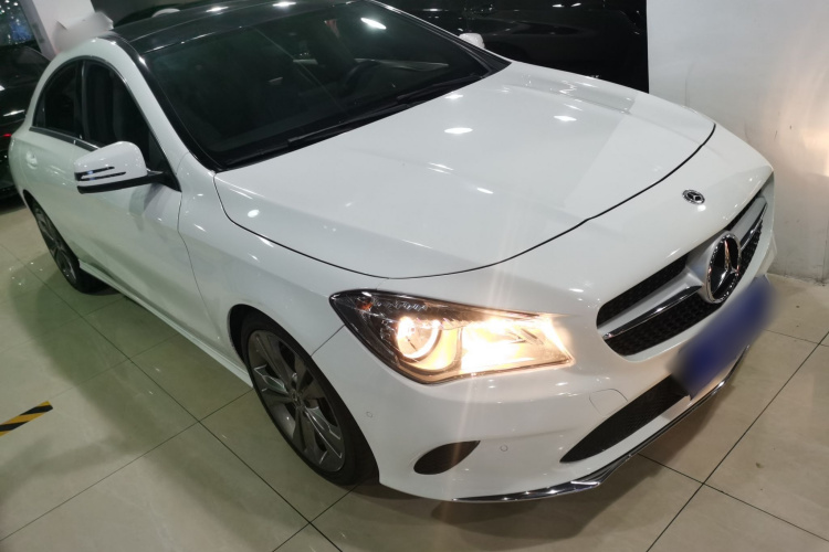 奔驰CLA 2019款 CLA 200 动感型车身外观3