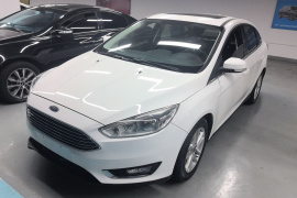 福特 福克斯 2018款 三厢经典 EcoBoost 180 自动精英型