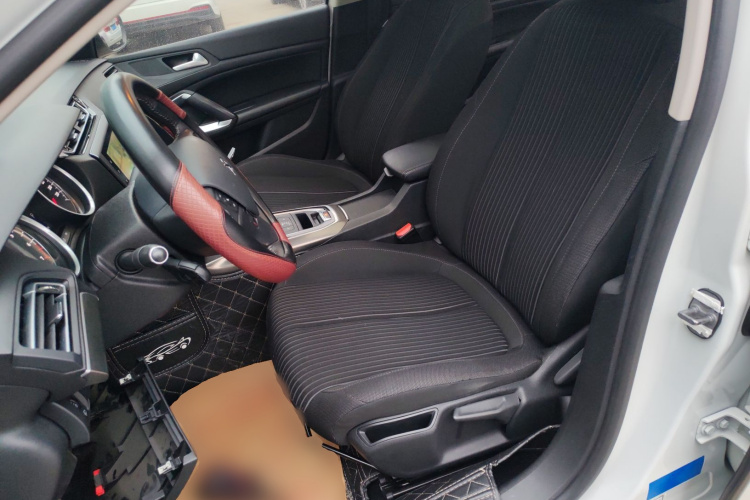 标致408 2014款 1.8L 自动豪华版中控内饰19