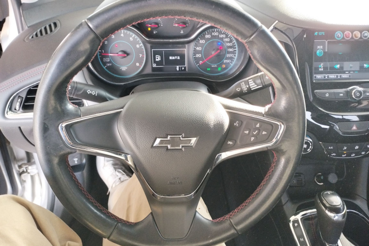 雪佛兰 科鲁兹 2018款 Redline 320 自动炫锋都市版局部细节13