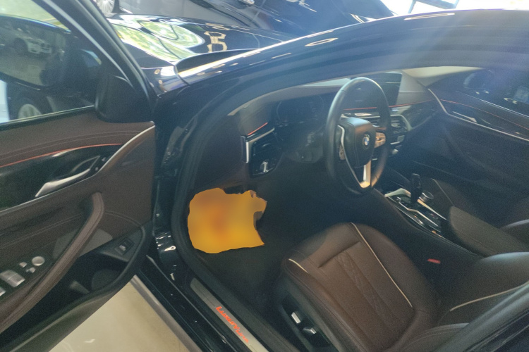 宝马5系 2021款 525Li 豪华套装中控内饰20