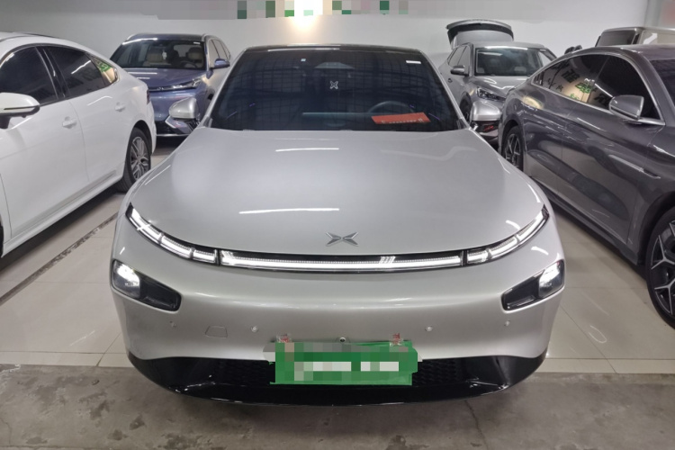 小鹏P7 2023款 P7i 702 Pro车身外观6001