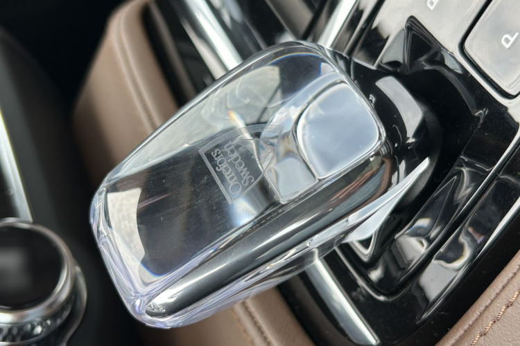 沃尔沃S90新能源 2024款 插电式混动 四驱长续航智雅豪华版中控内饰7014