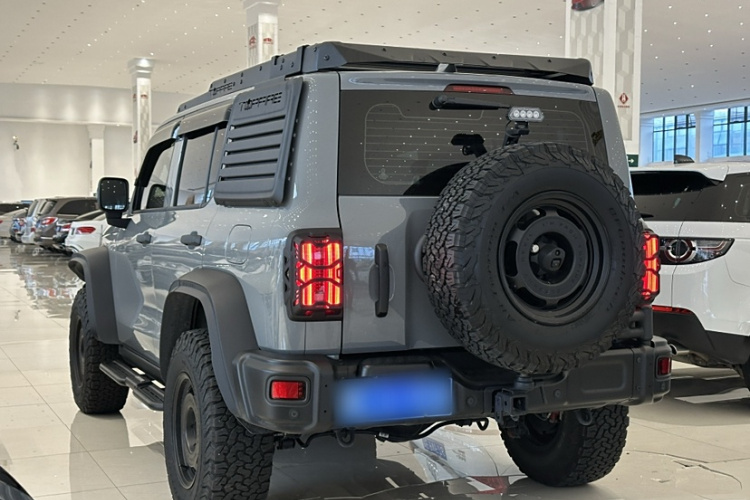 坦克300 2023款 2.0T 铁骑02车身外观6004