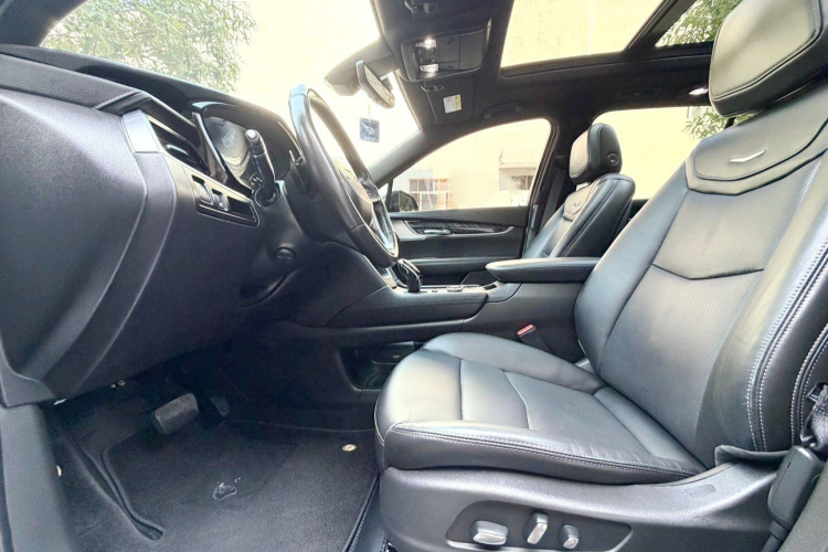 凯迪拉克XT6 2022款 2.0T 六座四驱豪华型中控内饰7003