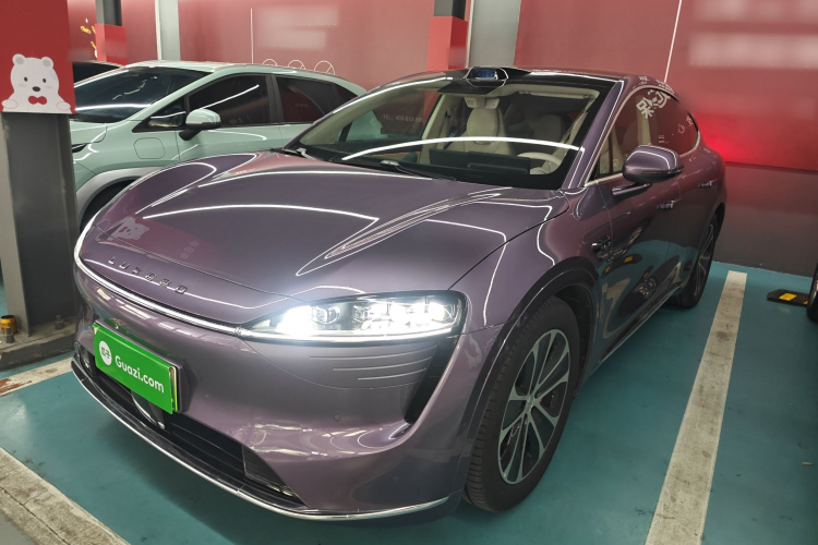 鸿蒙智行 智界R7 2024款 纯电 736km UItra车身外观1