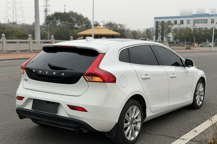 沃尔沃V40 2014款 2.0T 智雅版车身外观6004