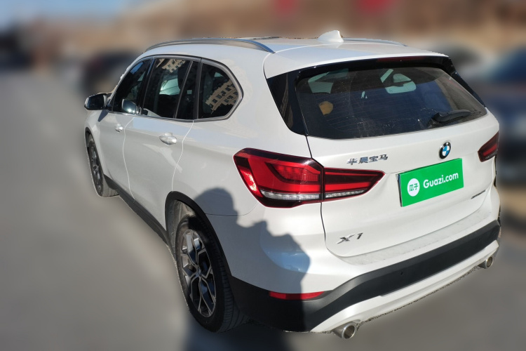 宝马X1 2021款 sDrive25Li 领先型车身外观6003