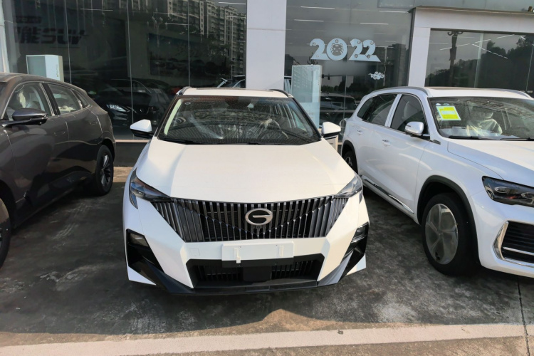 广汽传祺 传祺GS3 2023款 影速 270T 劲享版车身外观6001